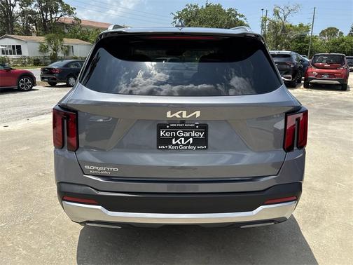 2025 Kia Sorento SX