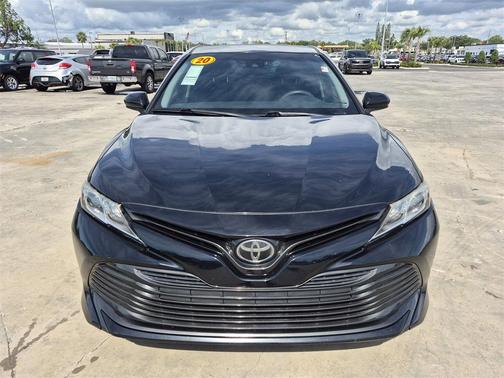 2020 Toyota Camry LE