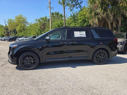 Aurora Black Pearl 2026 Kia Carnival SX Prestige