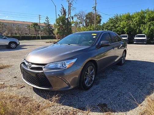 2017 Toyota Camry SE