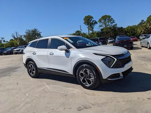 2025 Kia Sportage LX