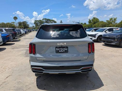 Wolf Gray 2023 Kia Sorento SX-PRESTIGE