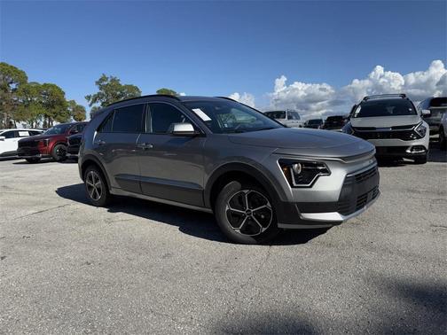 2025 Kia Niro EX