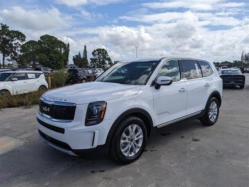 2022 Kia Telluride LX