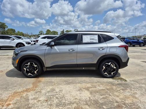 2025 Kia Seltos EX