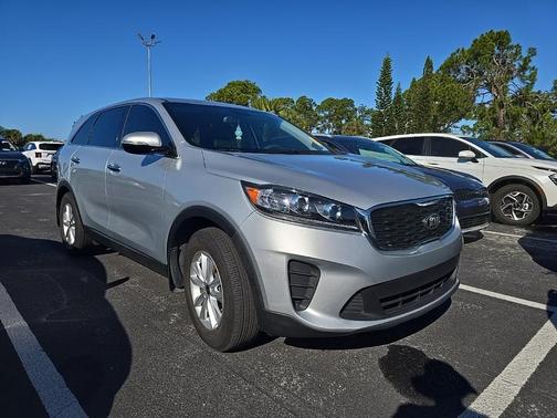 2019 Kia Sorento LX