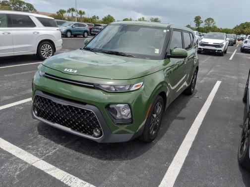 2022 Kia Soul EX