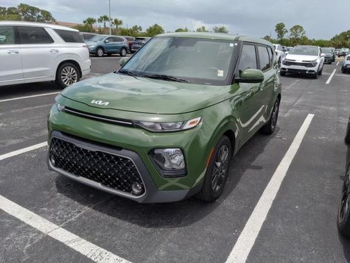 2022 Kia Soul EX