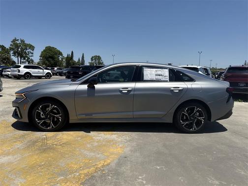 2025 Kia K5 GT-Line