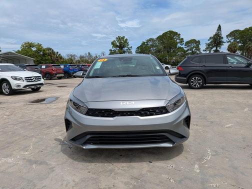 Steel Gray 2024 Kia Forte LXS