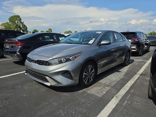 Steel Gray 2024 Kia Forte LXS