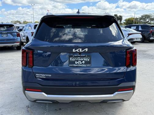 2026 Kia Sorento SX