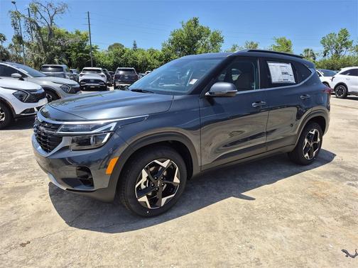 2025 Kia Seltos EX
