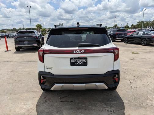 2025 Kia Seltos S