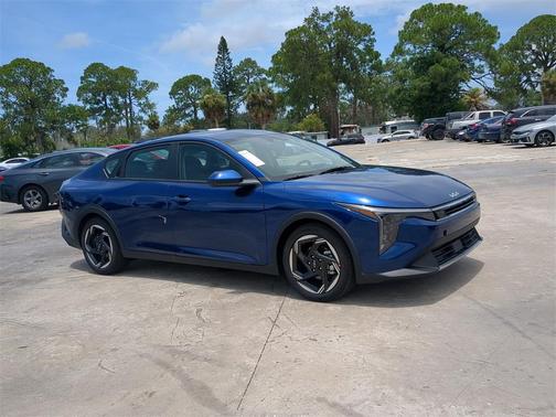 2025 Kia K4 EX