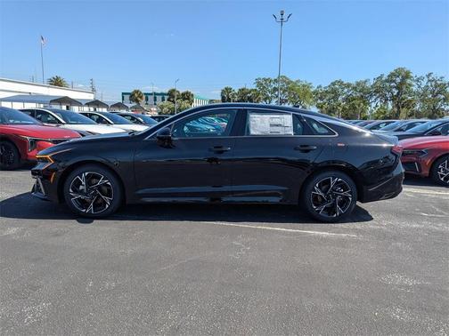 2025 Kia K5 GT-Line