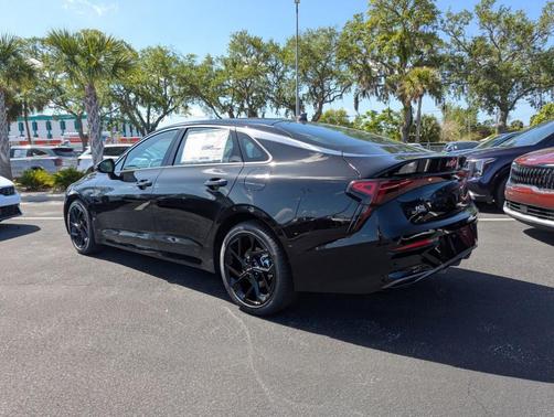 Aurora Black Pearl 2026 Kia K5 GT-Line