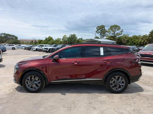 Red 2023 Kia Sportage Hybrid SX-Prestige