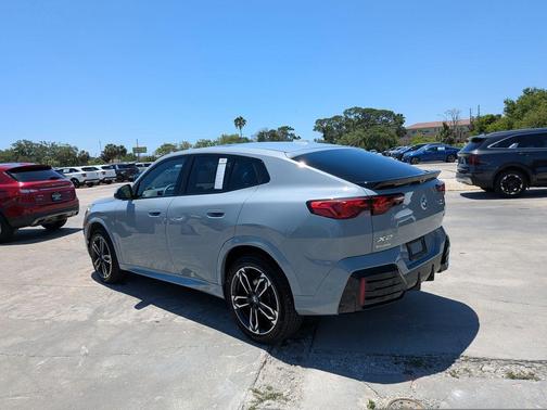 Gray Metallic 2025 BMW X2 xDrive28i