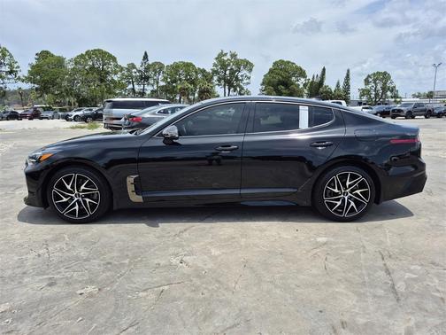 2023 Kia Stinger GT-Line