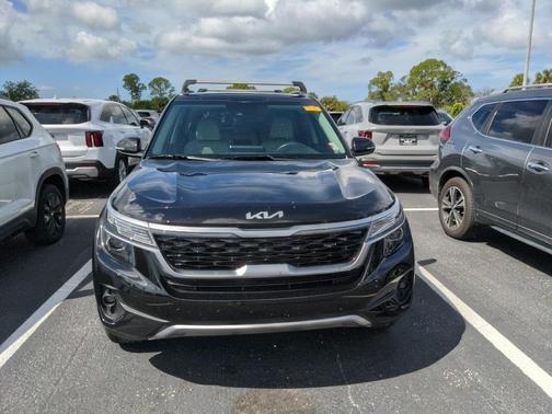 2023 Kia Seltos EX