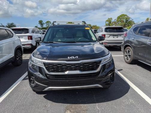 2023 Kia Seltos EX