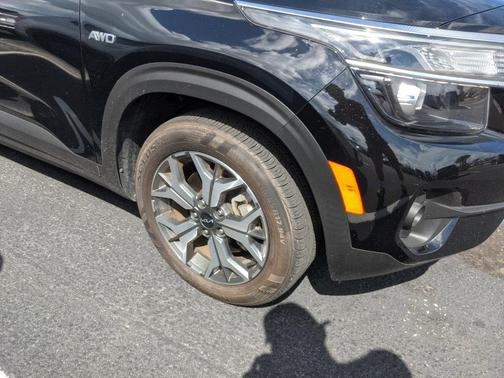 2023 Kia Seltos EX