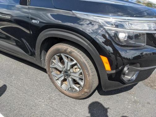 2023 Kia Seltos EX