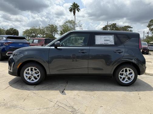 2025 Kia Soul S