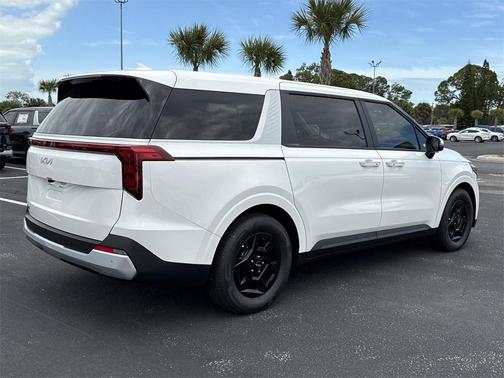 2026 Kia Carnival LX