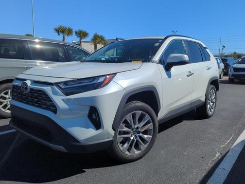 2022 Toyota RAV4 Limited