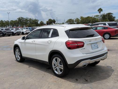 Polar White 2019 Mercedes-Benz GLA 250 Base