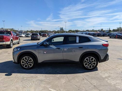 2025 BMW X2 xDrive28i