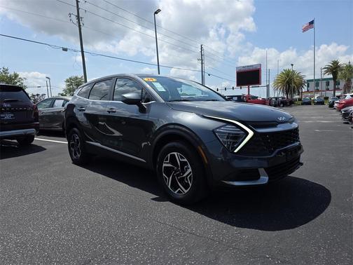 2024 Kia Sportage LX