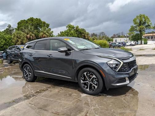 2023 Kia Sportage EX