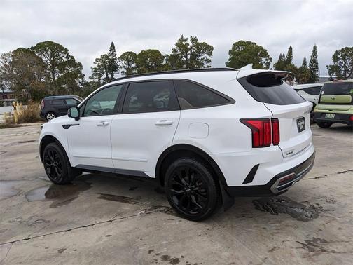 2023 Kia Sorento SX