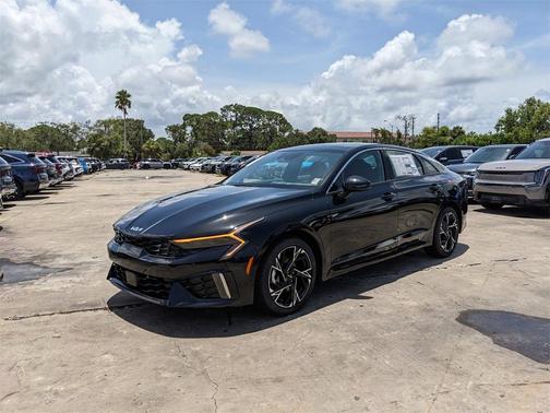 2025 Kia K5 GT-Line