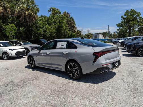 2025 Kia K5 GT-Line