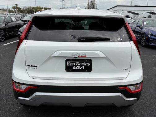 2026 Kia Niro LX