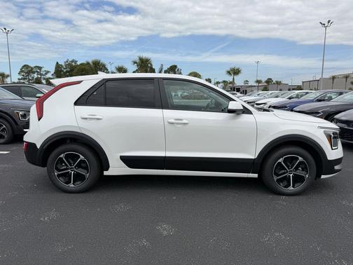 2026 Kia Niro LX