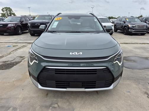 2025 Kia Niro EX