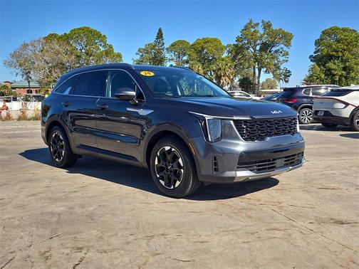 2024 Kia Sorento S