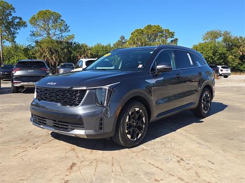 2024 Kia Sorento S
