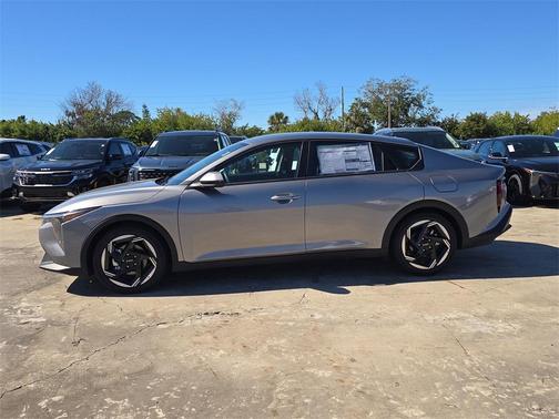 2026 Kia K4 EX