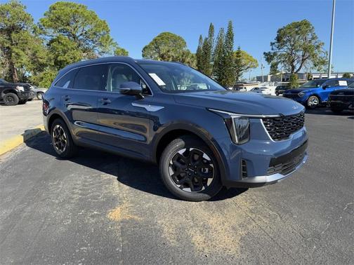 2025 Kia Sorento S