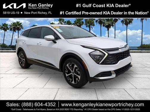 Glacial White Pearl 2023 Kia Sportage EX