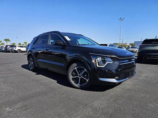 2025 Kia Niro SX