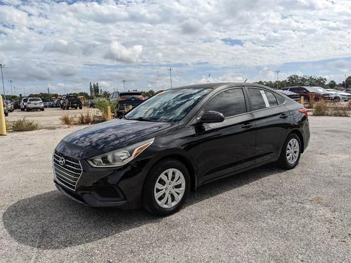 2021 Hyundai Accent SE