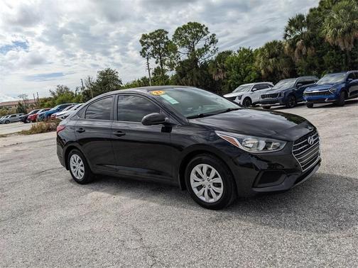 2021 Hyundai Accent SE