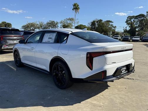 2025 Kia K4 GT-Line Turbo